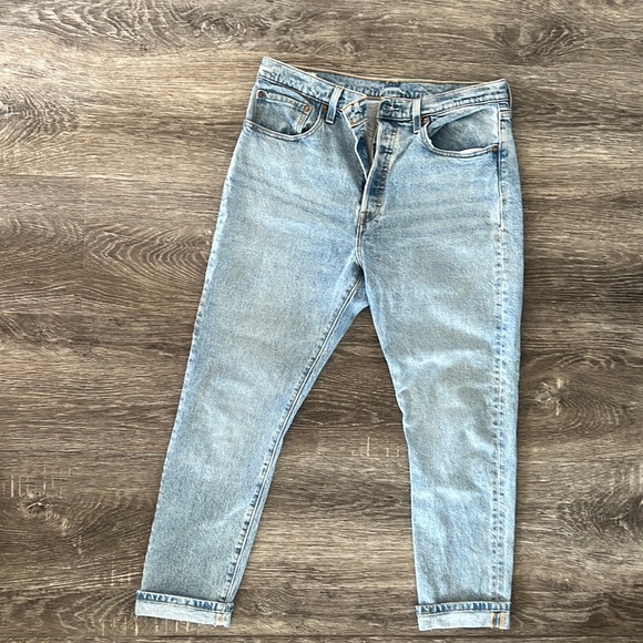 Levi’s 501 - Picture 1 of 2